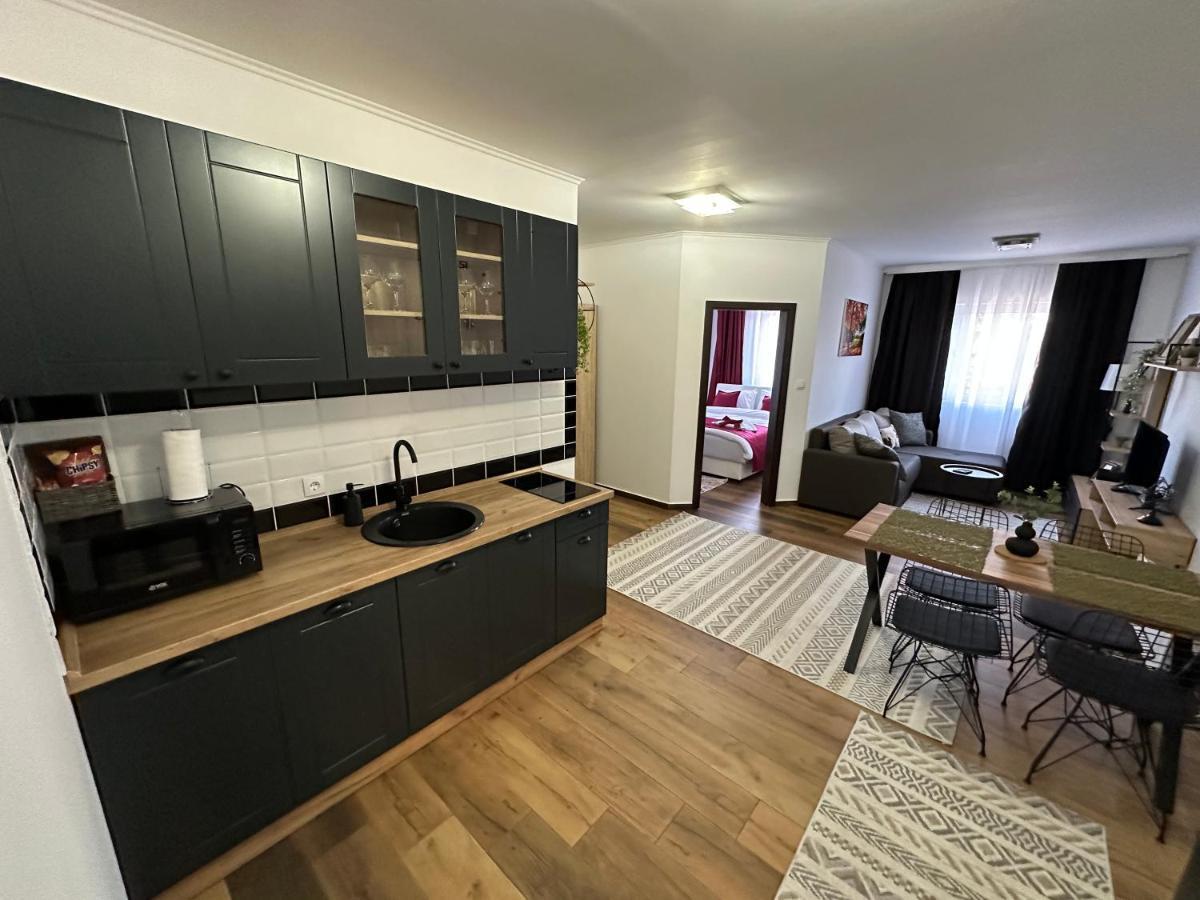 Sky Lux Apartmani Surčin Εξωτερικό φωτογραφία