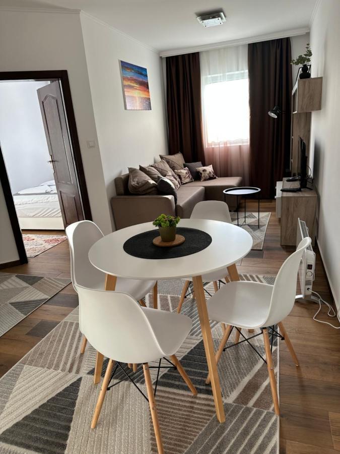 Sky Lux Apartmani Surčin Εξωτερικό φωτογραφία