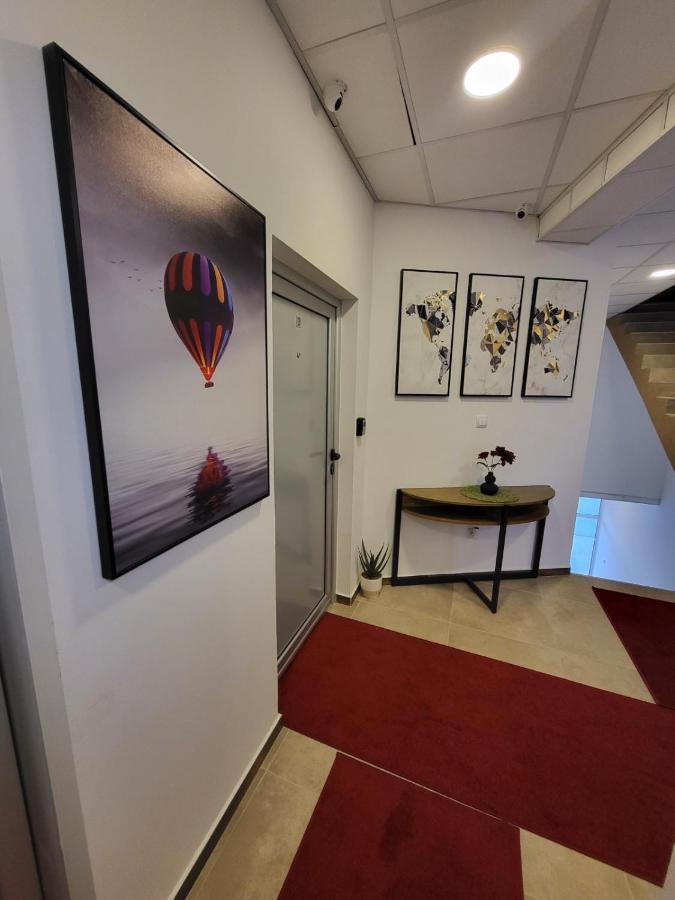 Sky Lux Apartmani Surčin Εξωτερικό φωτογραφία