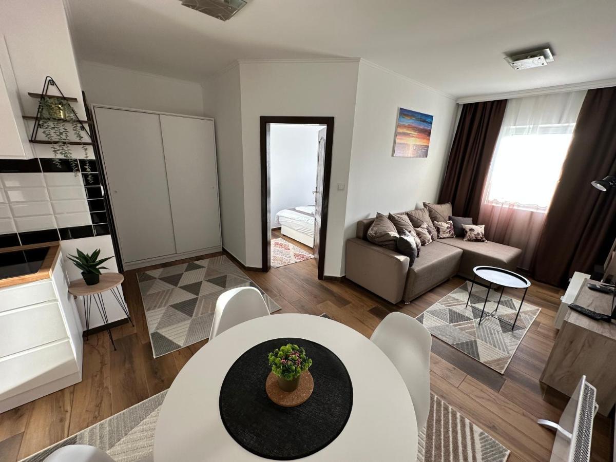 Sky Lux Apartmani Surčin Εξωτερικό φωτογραφία